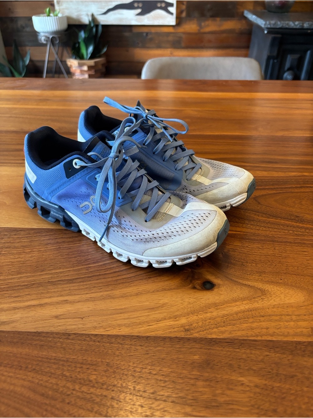 On Cloudflow Ombré Marina White Running Shoes Womens Size 6